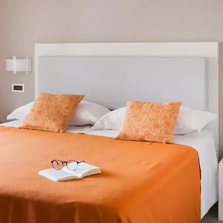 迪亚诺史波堤公寓酒店