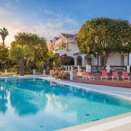 Diano Sporting Aparthotel 3*