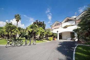 Aparthotel Diano Sporting 3*