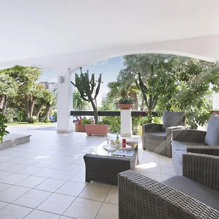 迪亚诺史波堤公寓酒店 3*