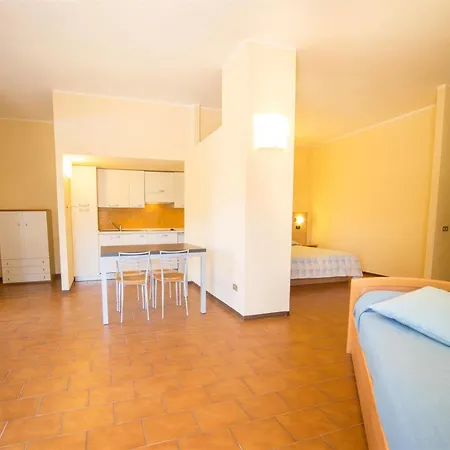 Lägenhetshotell Diano Sporting 3*