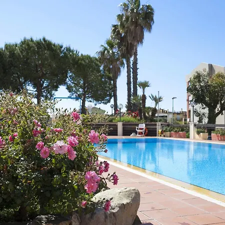 迪亚诺史波堤公寓酒店