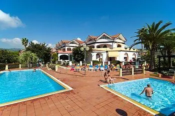 شقة فندقية Diano Sporting 3*