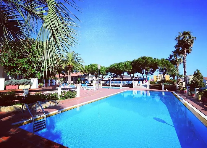 Aparthotel Diano Sporting 3*